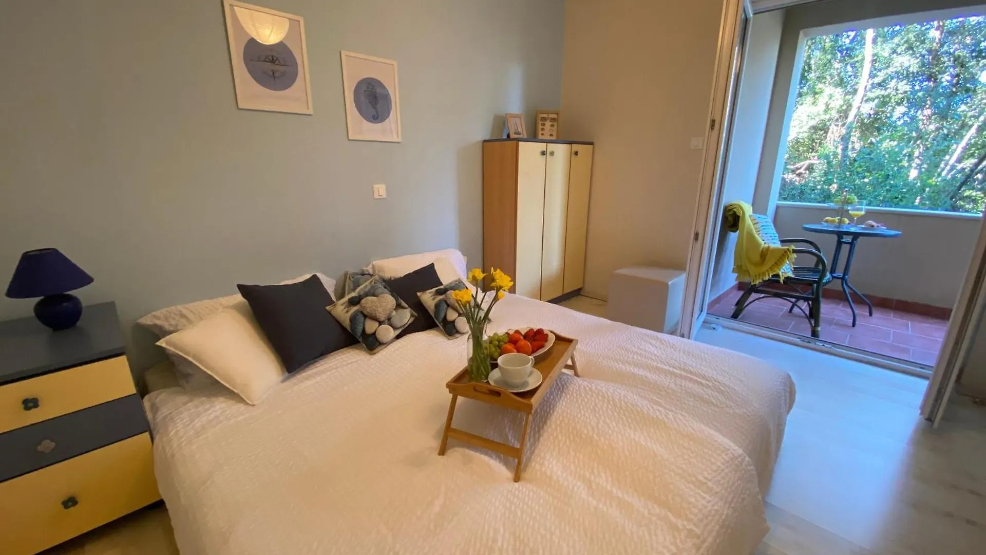 Apartments Eva Savar