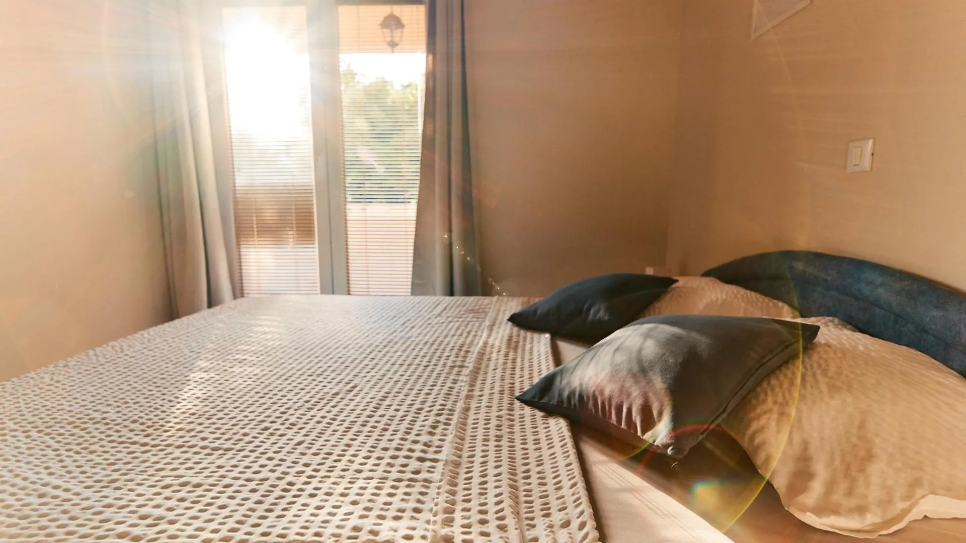 Apartments Eva Savar Aparthotel